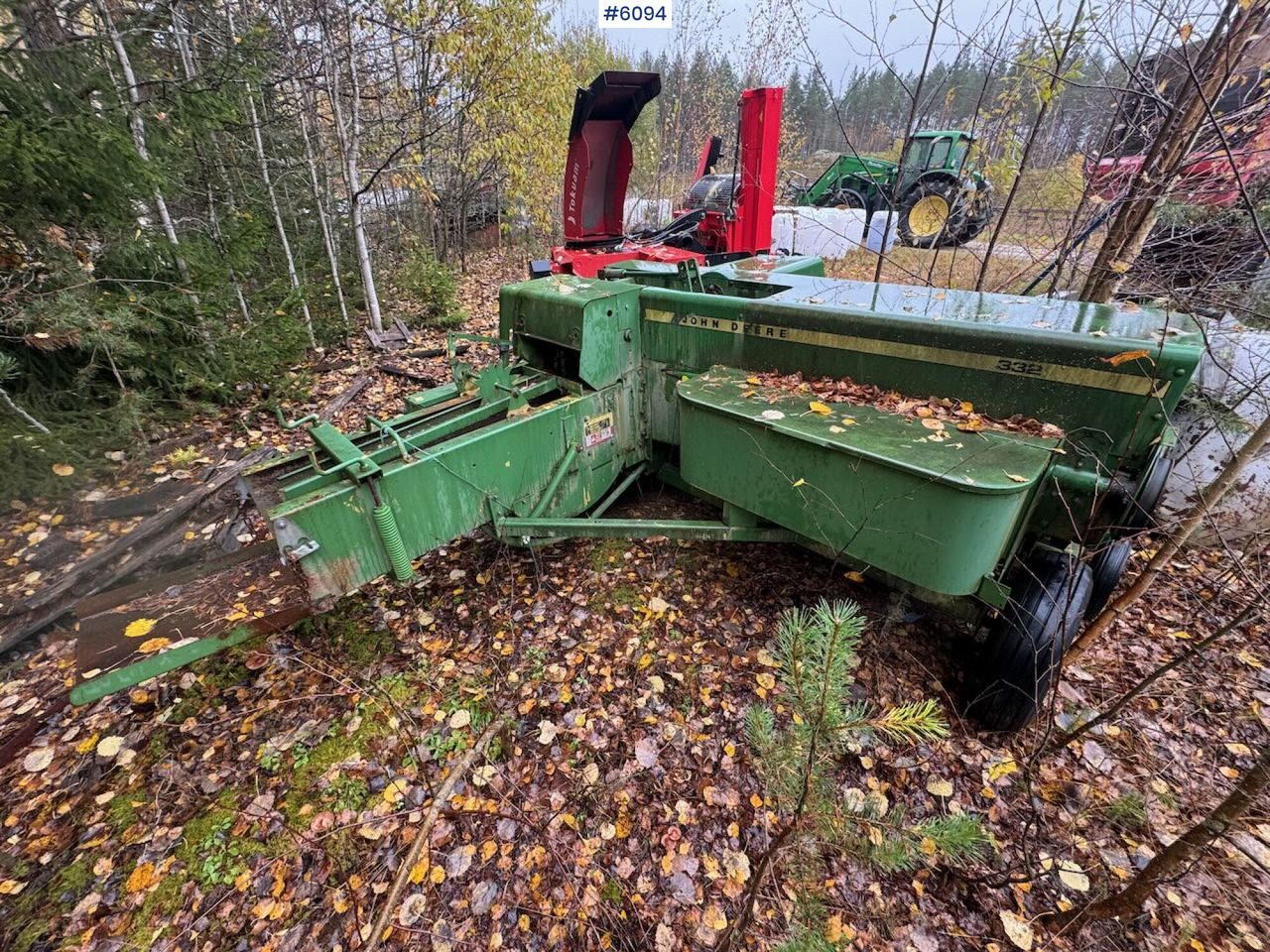 John Deere 332 - Maquinaria de henificación: foto 1 John Deere 332 - Maquinaria de henificación: foto 1