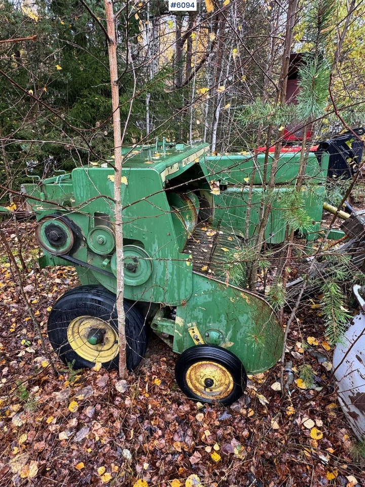 John Deere 332 - Maquinaria de henificación: foto 4 John Deere 332 - Maquinaria de henificación: foto 4