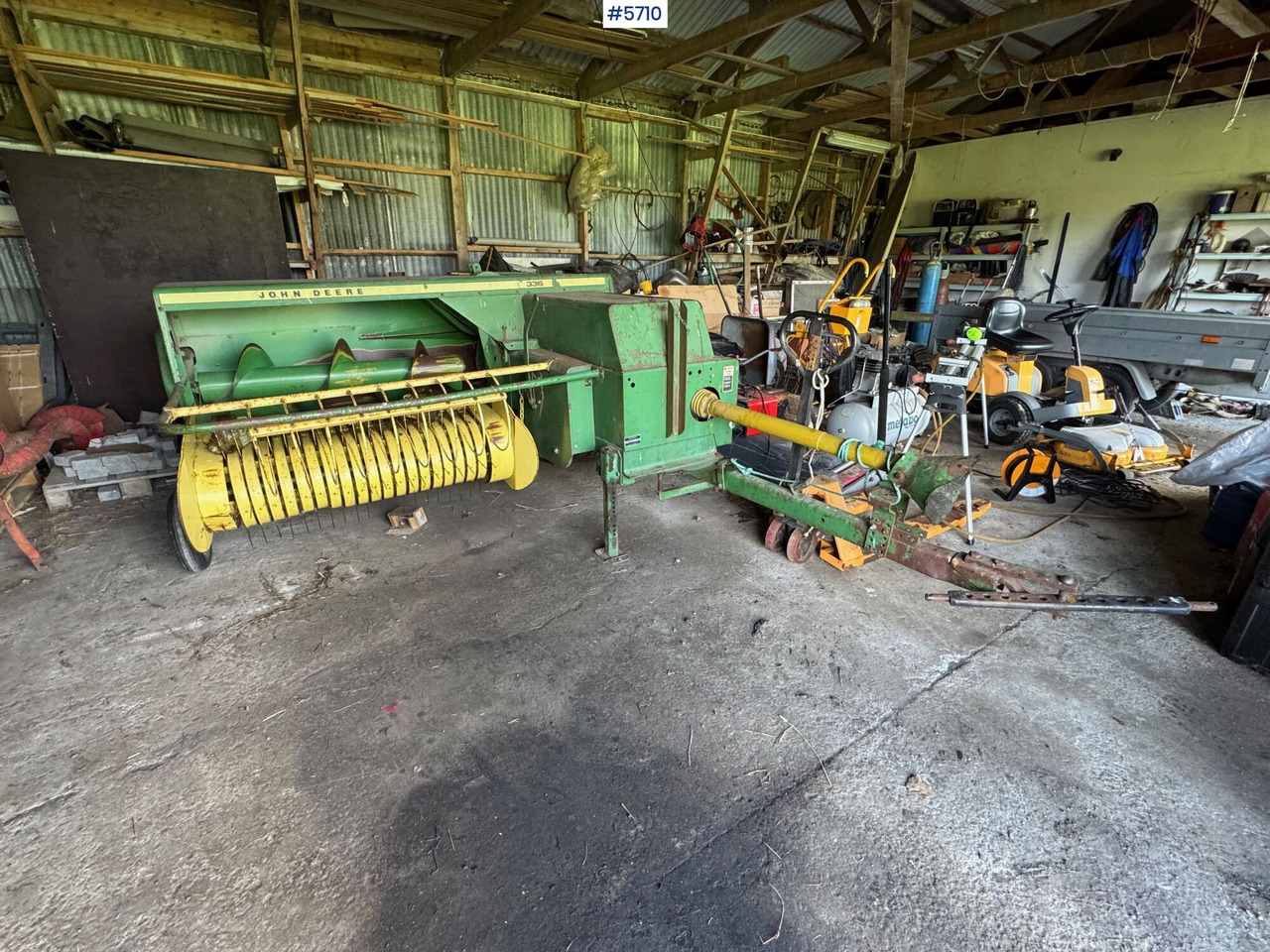 John Deere 336 Square baler. - Maquinaria de henificación: foto 1 John Deere 336 Square baler. - Maquinaria de henificación: foto 1