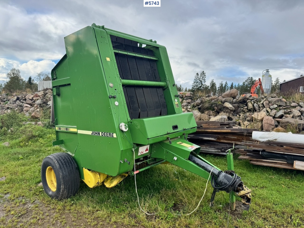 John Deere 550 Round Baler. - Maquinaria de henificación: foto 4 John Deere 550 Round Baler. - Maquinaria de henificación: foto 4