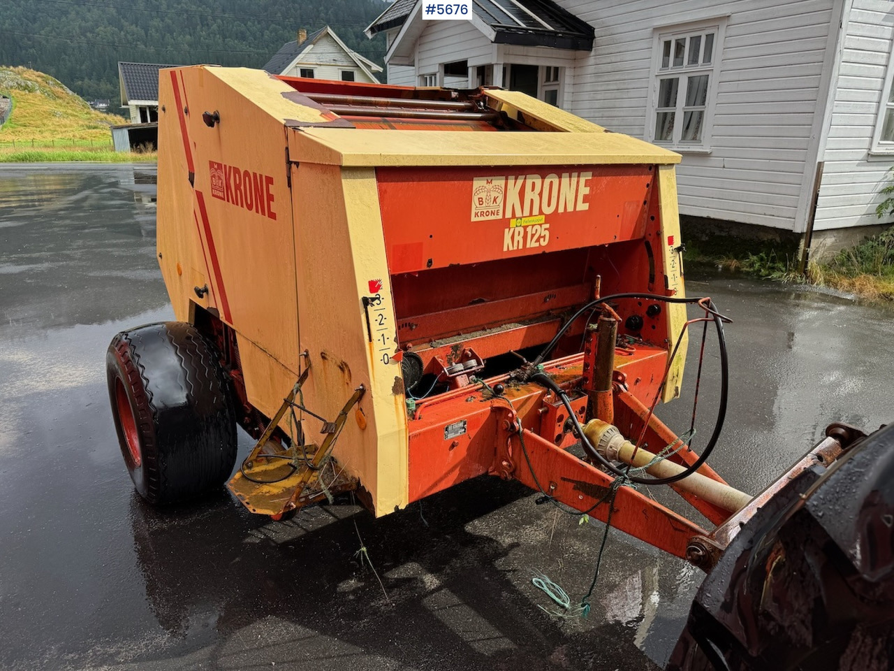 Krone KR 125 Round Baler - Maquinaria de henificación: foto 1 Krone KR 125 Round Baler - Maquinaria de henificación: foto 1