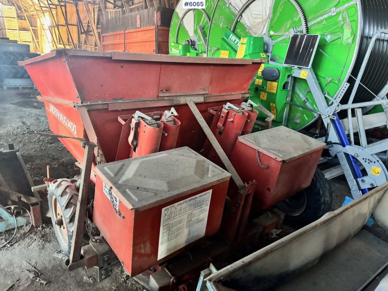 Underhaug 1400 potato planter - Plantadora de patatas: foto 2 Underhaug 1400 potato planter - Plantadora de patatas: foto 2