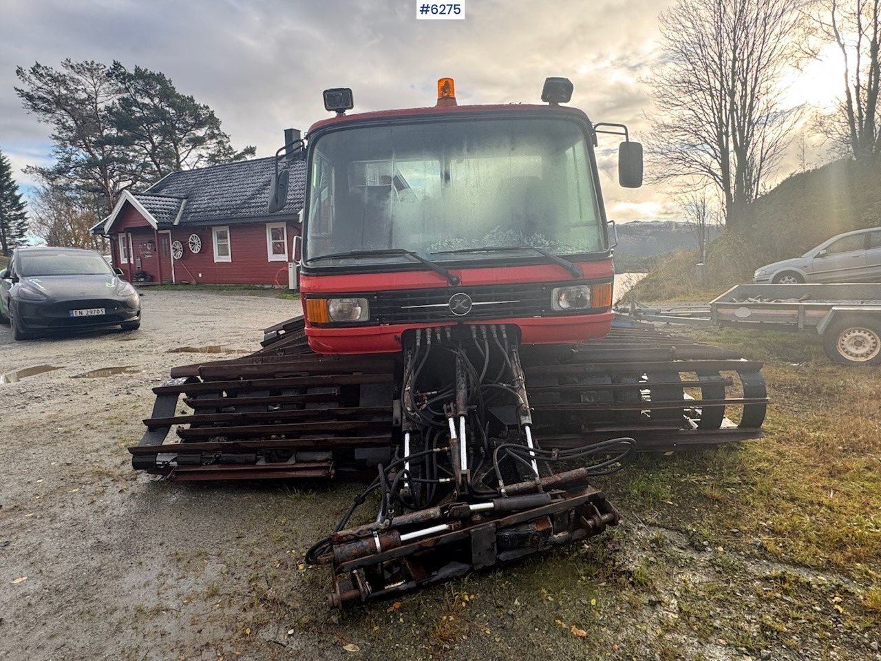 1985 Kässbohrer PB 270DS treadle machine w/ cutters and smoothing board - Vehículo municipal: foto 2 1985 Kässbohrer PB 270DS treadle machine w/ cutters and smoothing board - Vehículo municipal: foto 2