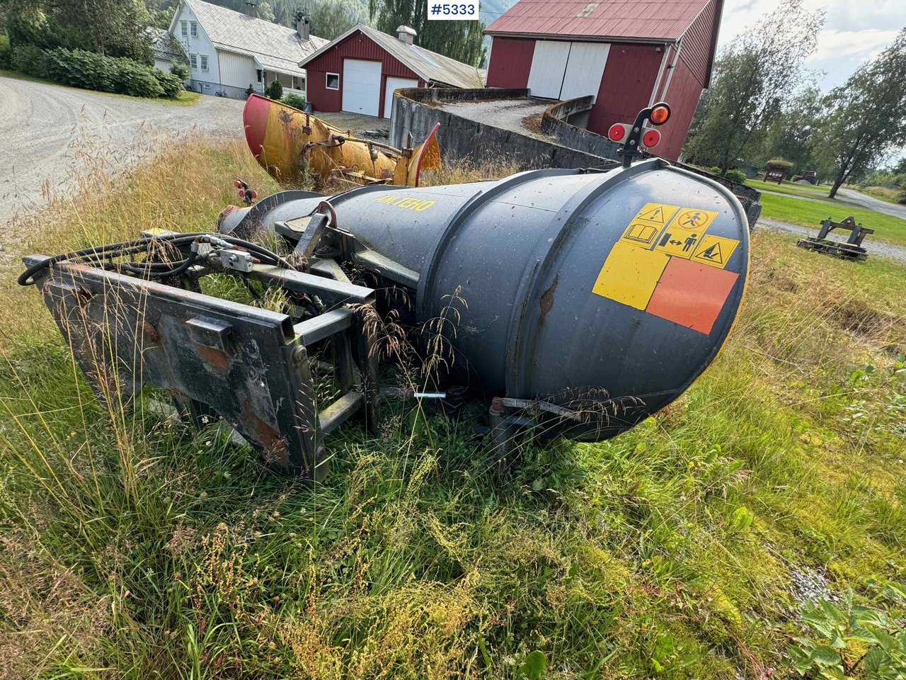 AM Teho 2600 snow plow - Vehículo municipal: foto 4 AM Teho 2600 snow plow - Vehículo municipal: foto 4