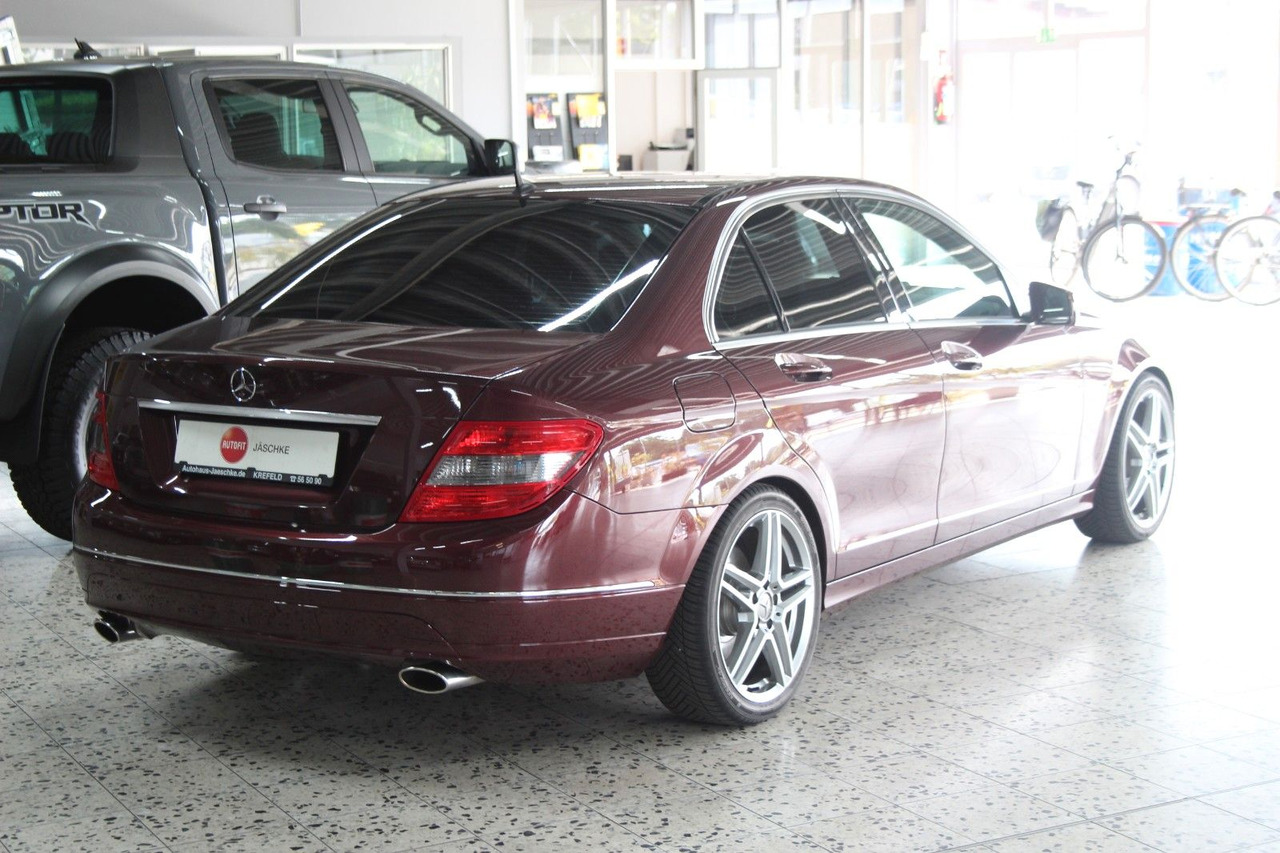 Mercedes-Benz C 230 Avantgarde Automatik sehr gepflegt! 130tKM - Berlina: foto 2 Mercedes-Benz C 230 Avantgarde Automatik sehr gepflegt! 130tKM - Berlina: foto 2