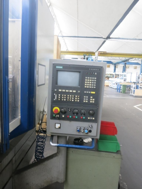 Chiron FZ 28 - Centro de mecanizado CNC: foto 3 Chiron FZ 28 - Centro de mecanizado CNC: foto 3