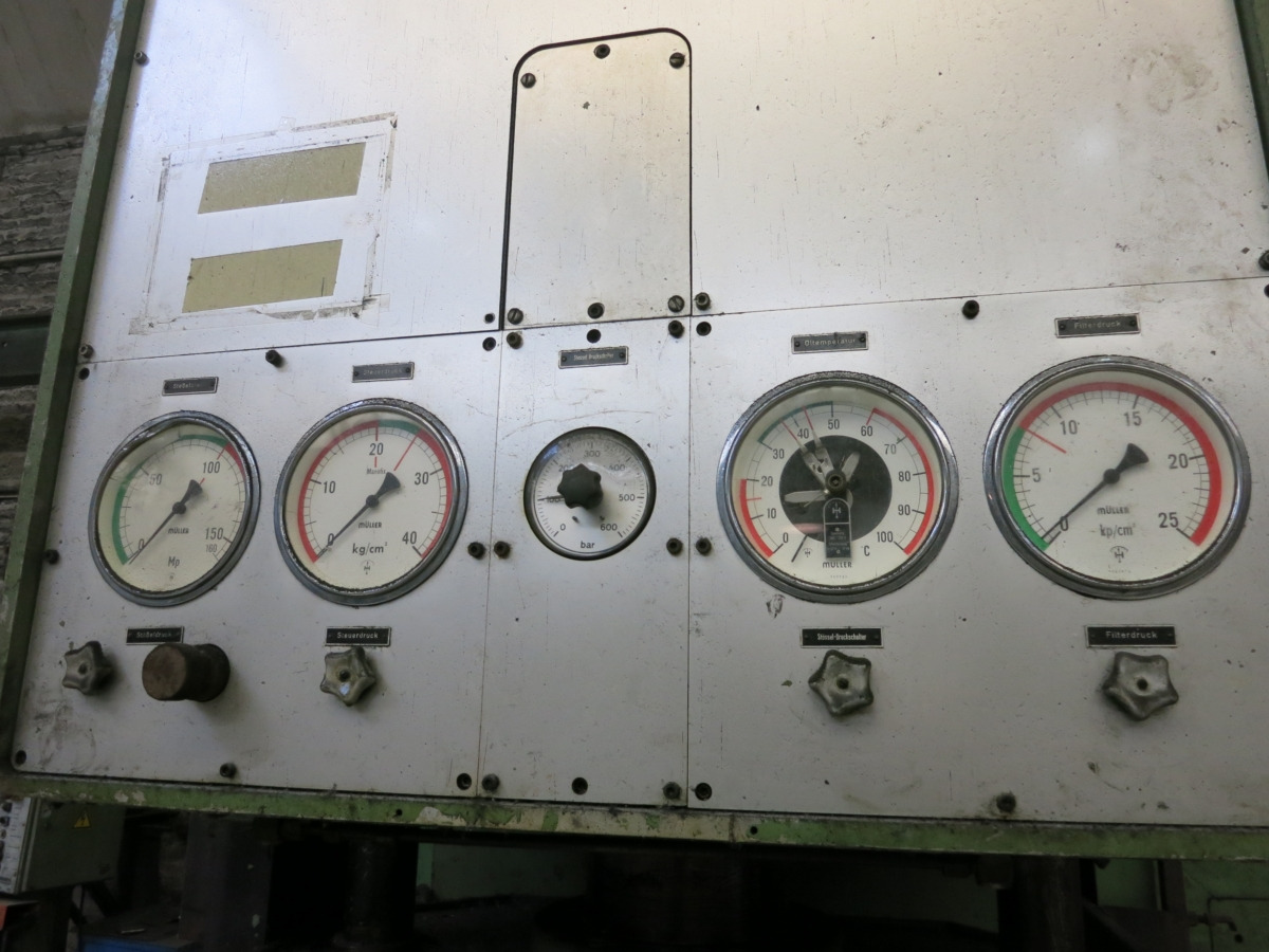 Máquina para metal MÜLLER-WEINGARTEN CAZ 100 5.1.: foto 6 Máquina para metal MÜLLER-WEINGARTEN CAZ 100 5.1.: foto 6