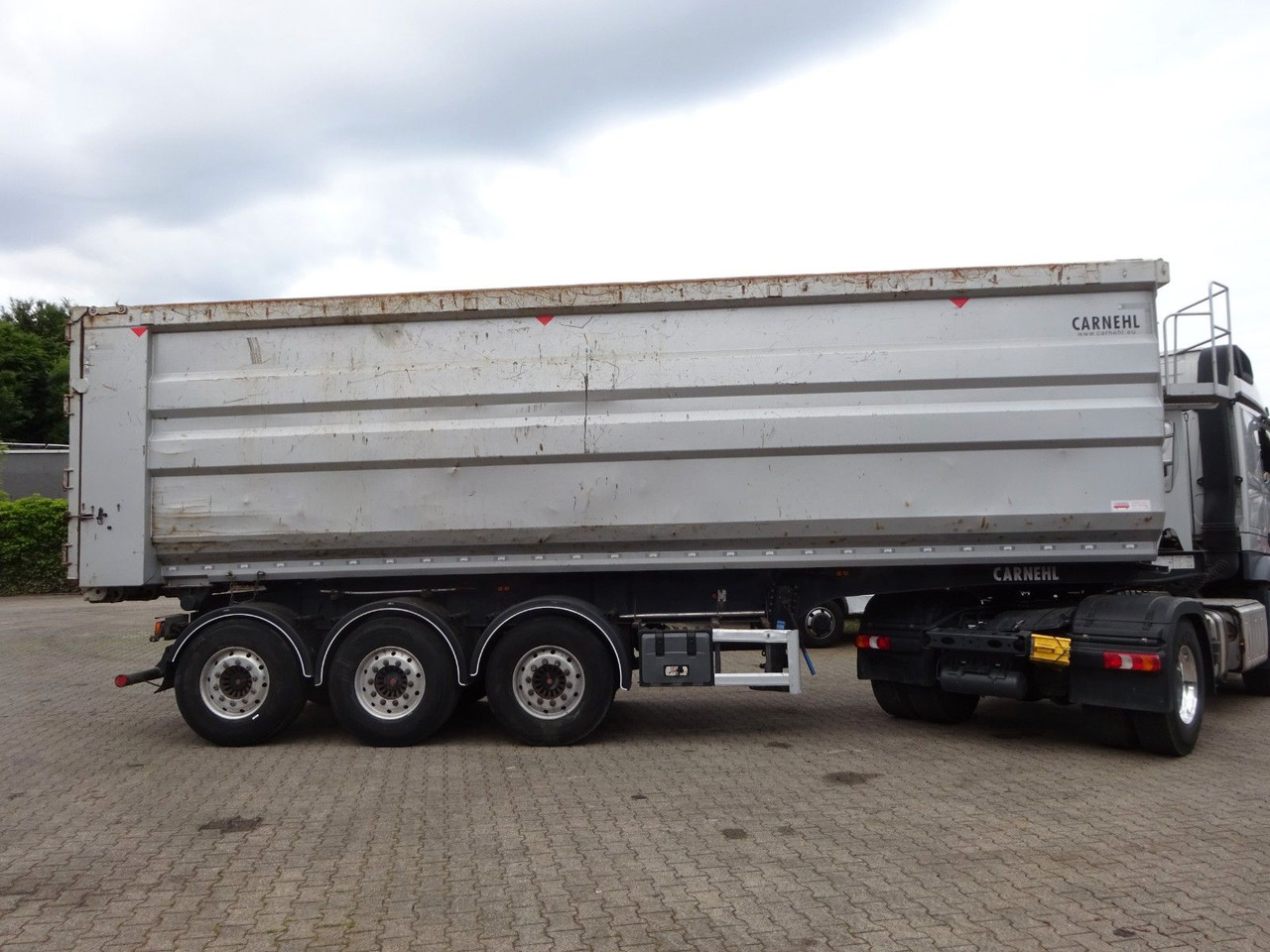Carnehl Kipp Auflieger aus Stahl mit 3 Achsen 50 Kubik - Semirremolque volquete: foto 2 Carnehl Kipp Auflieger aus Stahl mit 3 Achsen 50 Kubik - Semirremolque volquete: foto 2