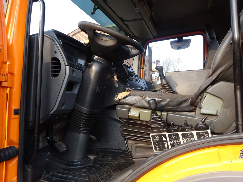 Camión portacontenedor de cadenas Mercedes-Benz 2633 Axor MEILLER Absetzkipper 6x4 Mercedes-Benz 2633 Axor MEILLER Absetzkipper 6x4: foto 14 Camión portacontenedor de cadenas Mercedes-Benz 2633 Axor MEILLER Absetzkipper 6x4 Mercedes-Benz 2633 Axor MEILLER Absetzkipper 6x4: foto 14