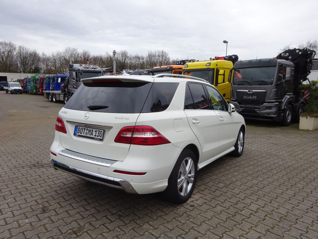 Mercedes-Benz ML 350 CDI BlueTec Mercedes-Benz ML 350 CDI BlueTec.  AMG Paket - SUV/ Todoterreno: foto 5 Mercedes-Benz ML 350 CDI BlueTec Mercedes-Benz ML 350 CDI BlueTec.  AMG Paket - SUV/ Todoterreno: foto 5