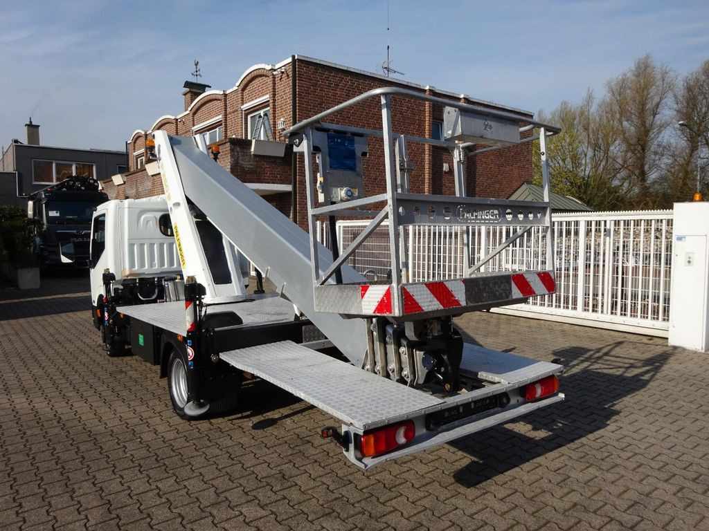 Camión con plataforma elevadora, Furgoneta Nissan CABSTAR 35.13 PALFINGER Steiger P260B 26 Meter: foto 8