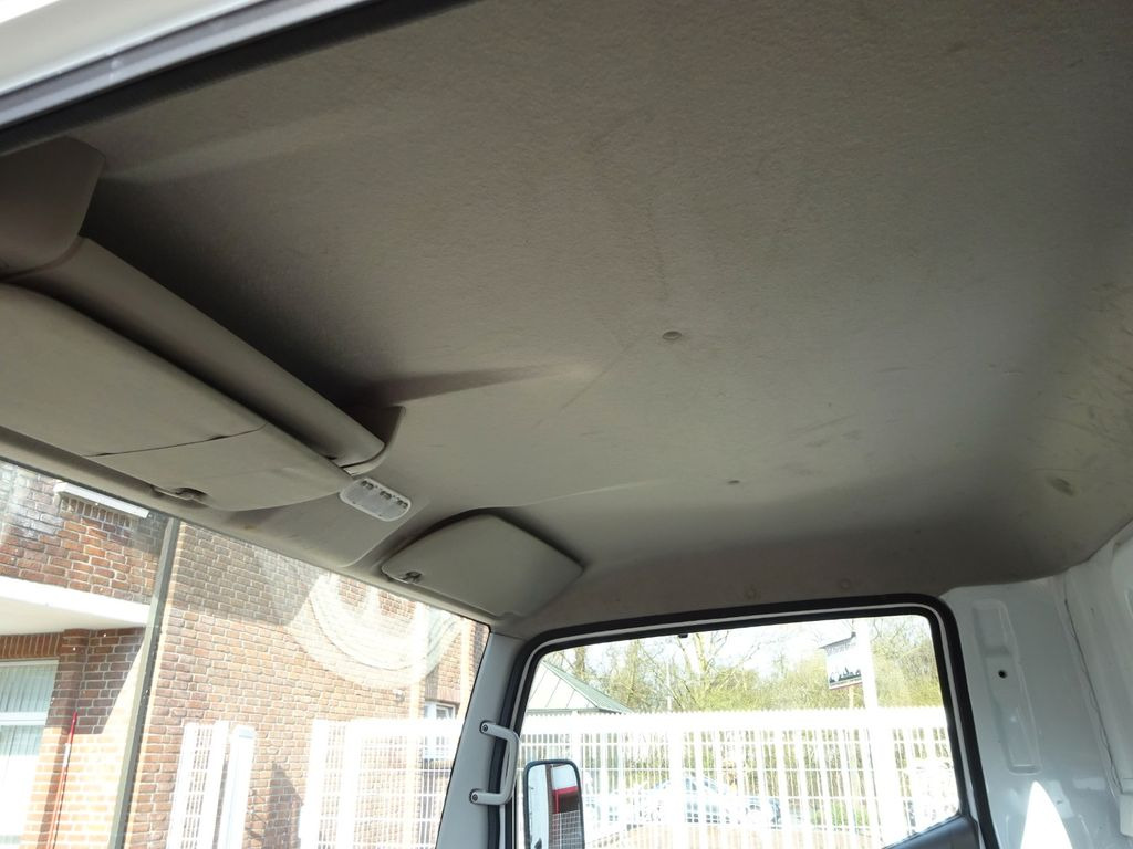 Camión con plataforma elevadora, Furgoneta Nissan CABSTAR 35.13 PALFINGER Steiger P260B 26 Meter: foto 15
