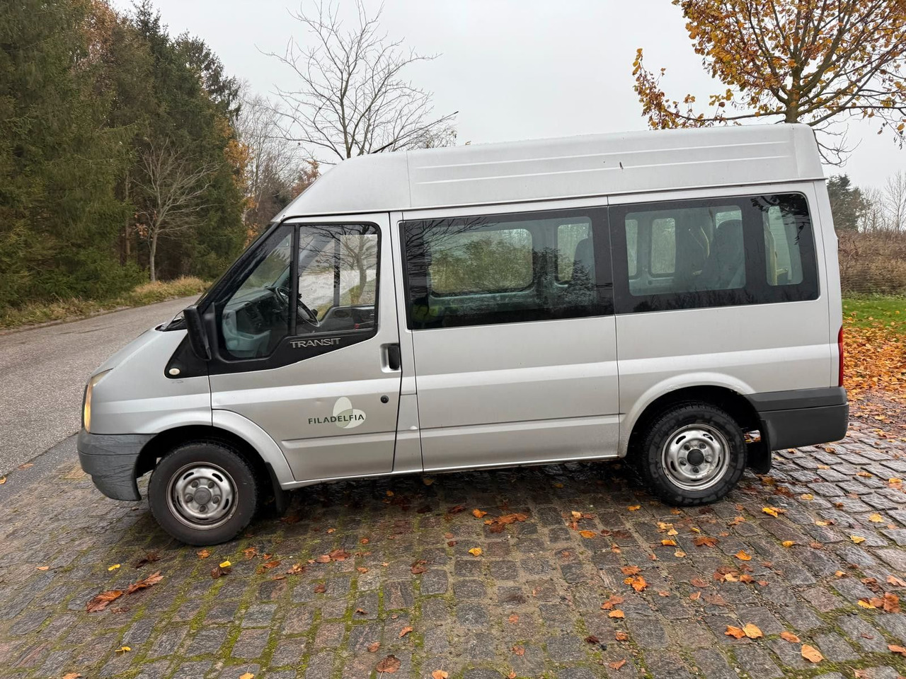 Ford Transit Kombi FT 300 High+Long *Handycap Lift* - Furgoneta de pasajeros: foto 4 Ford Transit Kombi FT 300 High+Long *Handycap Lift* - Furgoneta de pasajeros: foto 4