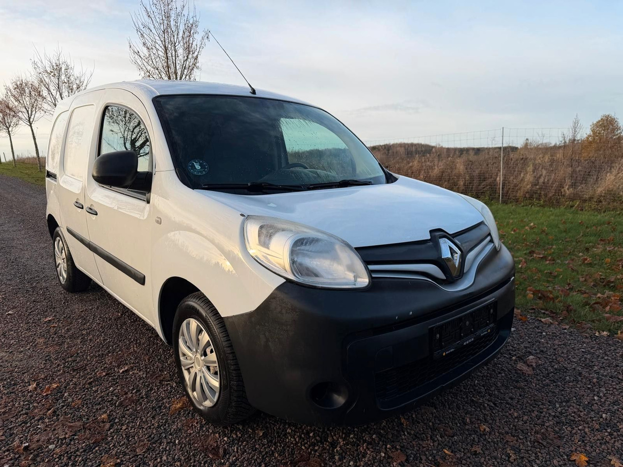 Renault Kangoo Rapid Basis - Furgoneta de pasajeros: foto 1 Renault Kangoo Rapid Basis - Furgoneta de pasajeros: foto 1