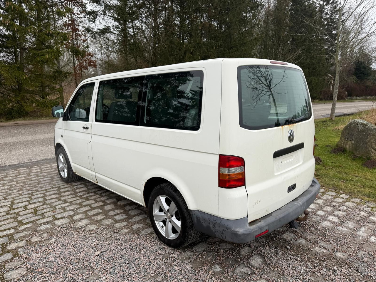 Volkswagen T5 Transporter 1.9 TDI *9 Sitze *RESERVED RO - Furgoneta de pasajeros: foto 3 Volkswagen T5 Transporter 1.9 TDI *9 Sitze *RESERVED RO - Furgoneta de pasajeros: foto 3