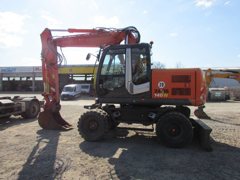 Hitachi ZX 140 W-3 Mobilbagger 43.000 EUR / Klima - Excavadora de ruedas: foto 2 Hitachi ZX 140 W-3 Mobilbagger 43.000 EUR / Klima - Excavadora de ruedas: foto 2
