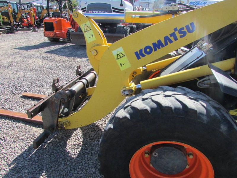 Komatsu WA 100 M-5 Radlader 14.000€ netto - Cargadora de ruedas: foto 5 Komatsu WA 100 M-5 Radlader 14.000€ netto - Cargadora de ruedas: foto 5