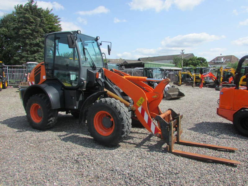 Komatsu WA 100 M-7 Radlader 31.000 EUR - Cargadora de ruedas: foto 4 Komatsu WA 100 M-7 Radlader 31.000 EUR - Cargadora de ruedas: foto 4