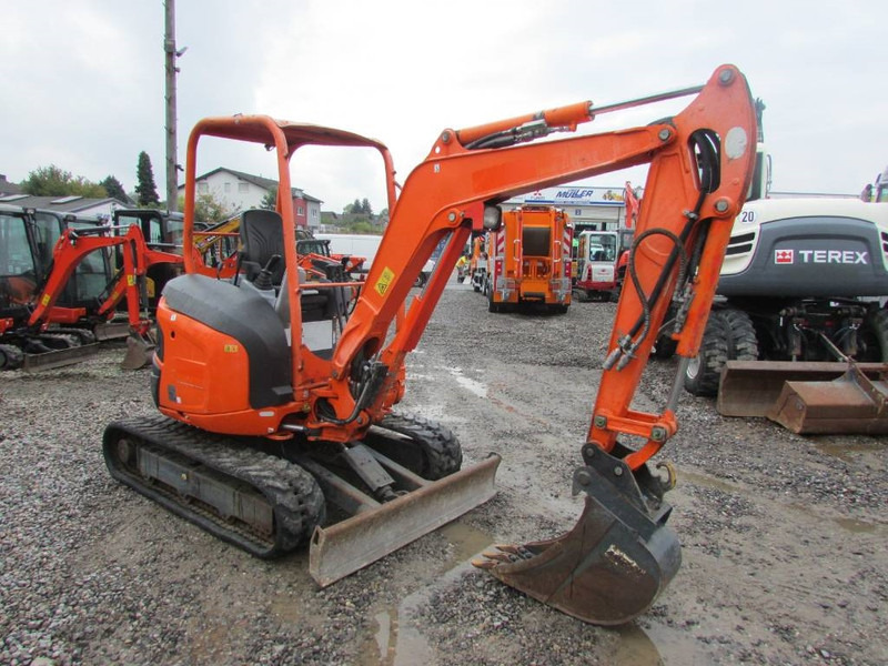 Kubota U 27-4 Canopy Minibagger 17.500 EUR - Miniexcavadora: foto 3 Kubota U 27-4 Canopy Minibagger 17.500 EUR - Miniexcavadora: foto 3