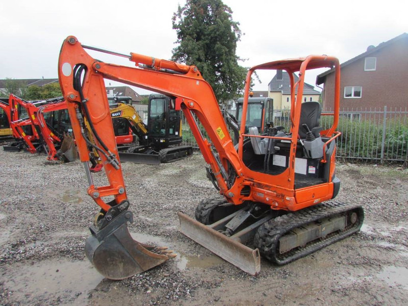 Kubota U 27-4 Canopy Minibagger 18.000 EUR - Miniexcavadora: foto 2 Kubota U 27-4 Canopy Minibagger 18.000 EUR - Miniexcavadora: foto 2
