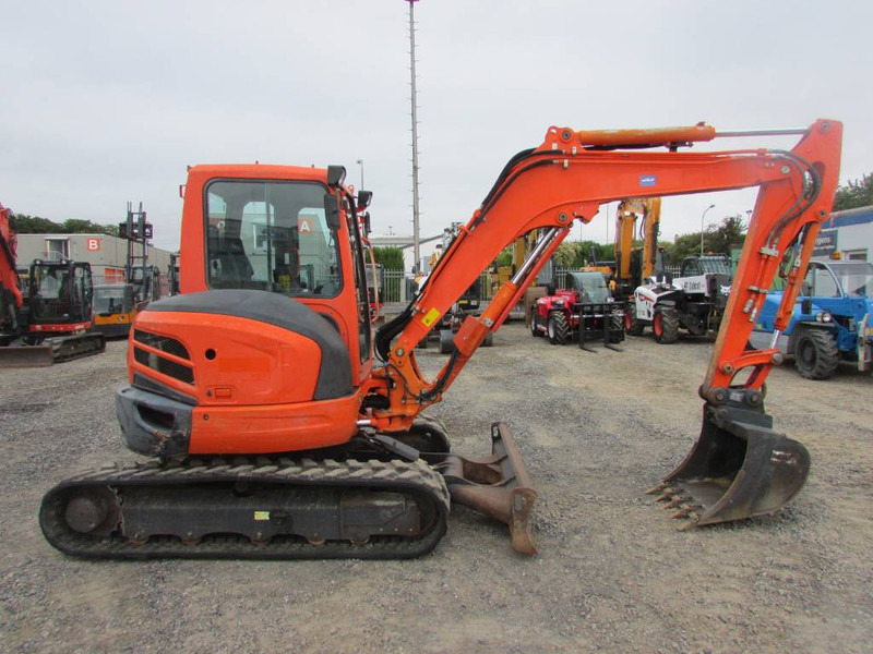 Kubota U 55-4 Minibagger 25.500 EUR - Miniexcavadora: foto 1 Kubota U 55-4 Minibagger 25.500 EUR - Miniexcavadora: foto 1