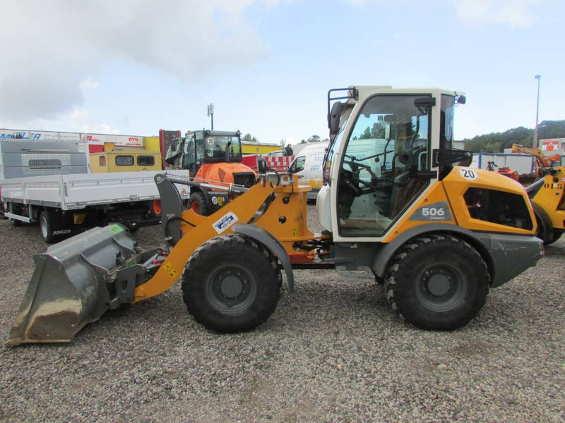 Liebherr L 506 Compact Radlader L506 40.000 EUR - Cargadora de ruedas: foto 1 Liebherr L 506 Compact Radlader L506 40.000 EUR - Cargadora de ruedas: foto 1