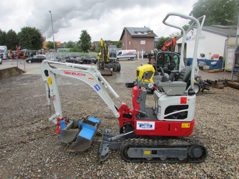 Takeuchi TB 210 R Minibagger 18.000 EUR - Miniexcavadora: foto 1 Takeuchi TB 210 R Minibagger 18.000 EUR - Miniexcavadora: foto 1