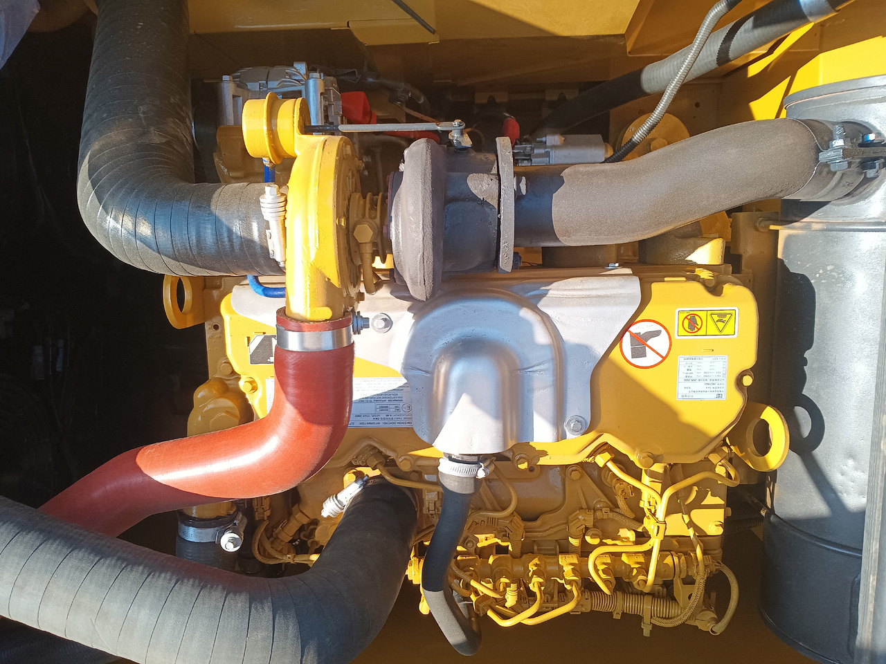 CATERPILLAR 320GC - Excavadora de cadenas: foto 5 CATERPILLAR 320GC - Excavadora de cadenas: foto 5