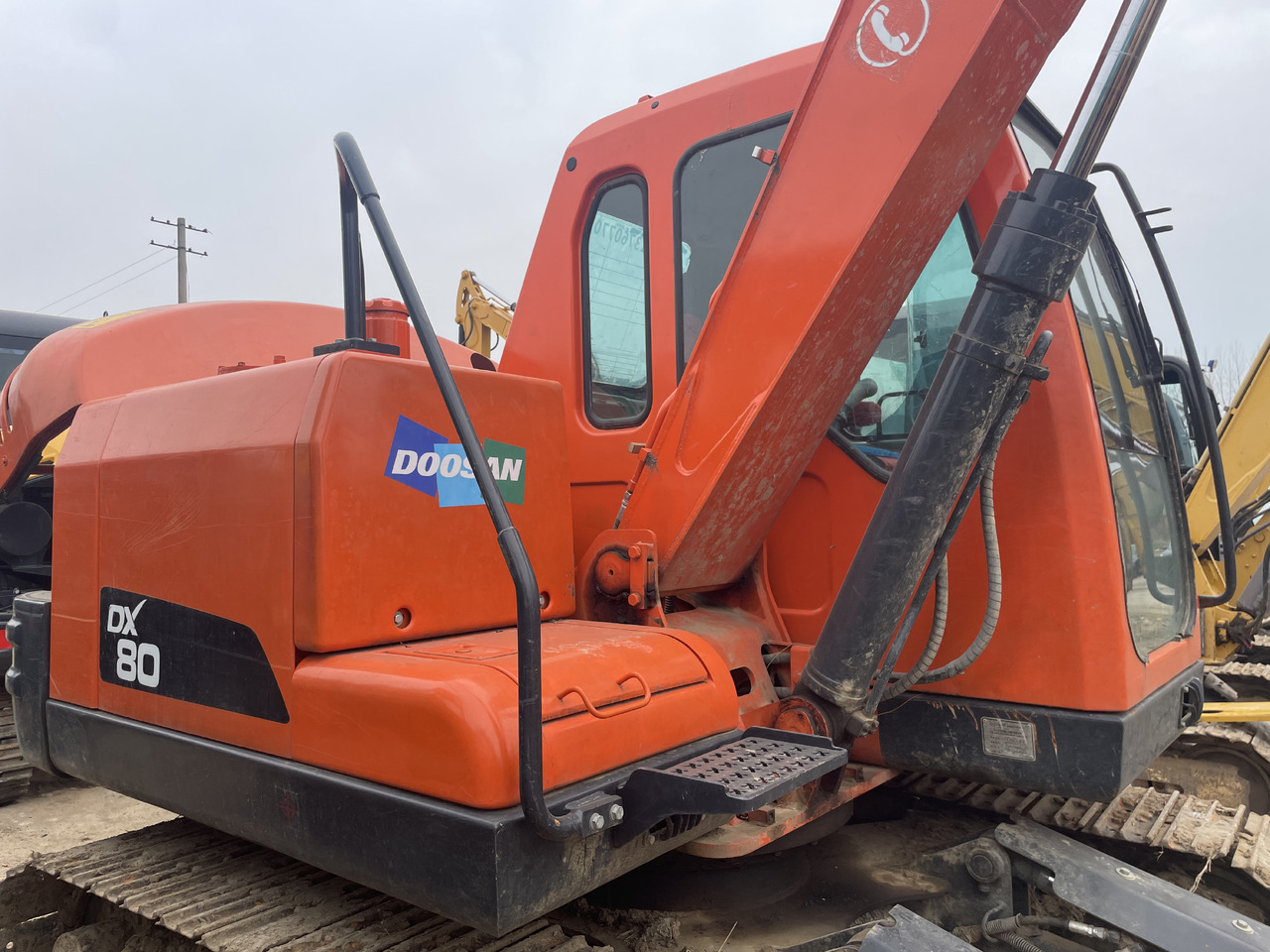 DOOSAN DX80 - Excavadora de cadenas: foto 2 DOOSAN DX80 - Excavadora de cadenas: foto 2