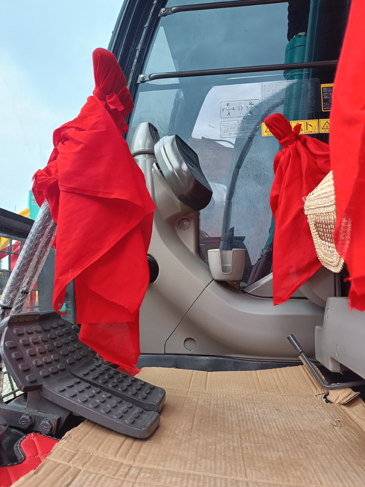 HITACHI ZX200-3 - Excavadora de cadenas: foto 5 HITACHI ZX200-3 - Excavadora de cadenas: foto 5