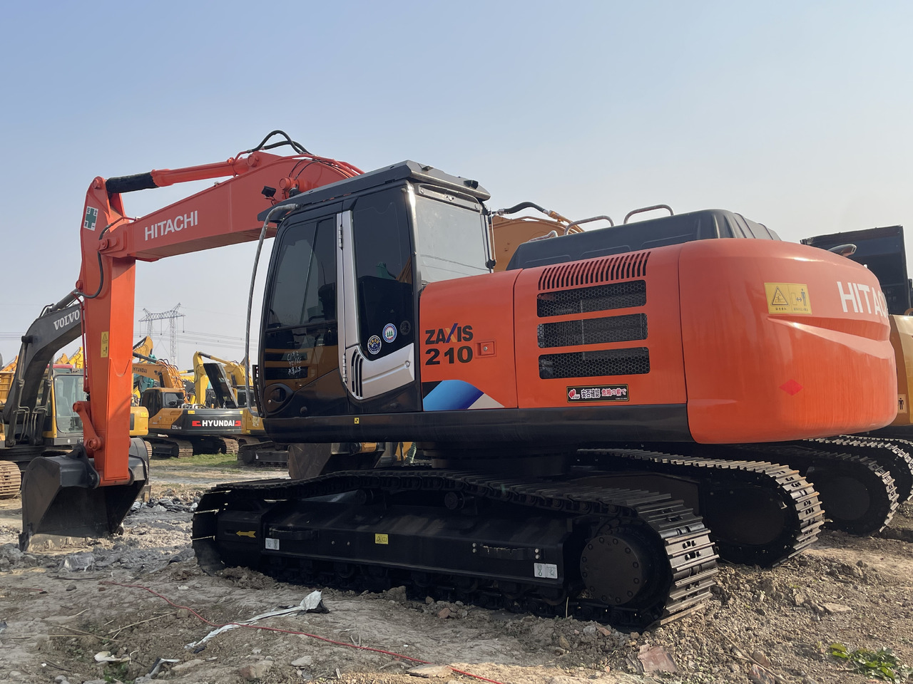 HITACHI ZX210 - Excavadora de cadenas: foto 1 HITACHI ZX210 - Excavadora de cadenas: foto 1