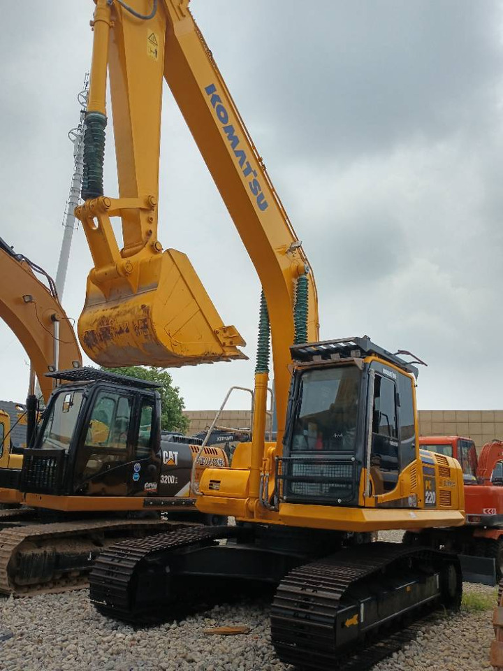 KOMATSU PC 220-8 - Excavadora de cadenas: foto 2 KOMATSU PC 220-8 - Excavadora de cadenas: foto 2