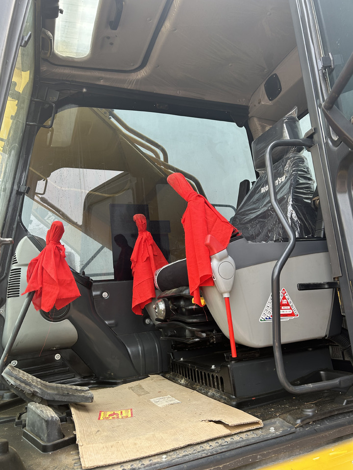 KOMATSU PC450-8 - Excavadora de cadenas: foto 5 KOMATSU PC450-8 - Excavadora de cadenas: foto 5