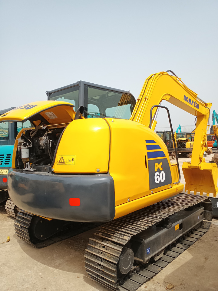 KOMATSU PC60-8 - Excavadora de cadenas: foto 4 KOMATSU PC60-8 - Excavadora de cadenas: foto 4