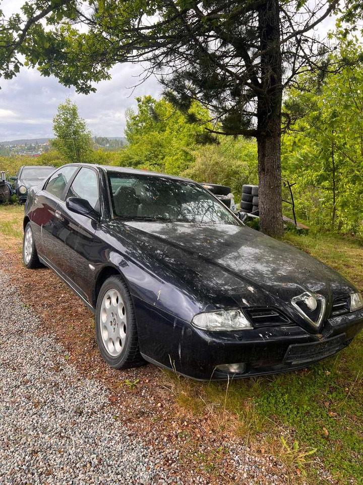 1999 Alfa Romeo 166 - Berlina: foto 1 1999 Alfa Romeo 166 - Berlina: foto 1
