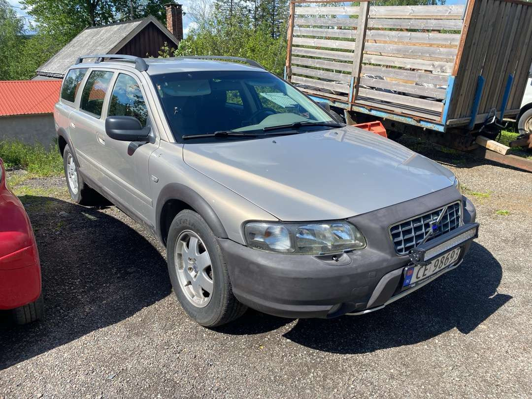 2001 Volvo XC70 EU-GODKJENT (rep.-objekt) - Coche: foto 2 2001 Volvo XC70 EU-GODKJENT (rep.-objekt) - Coche: foto 2