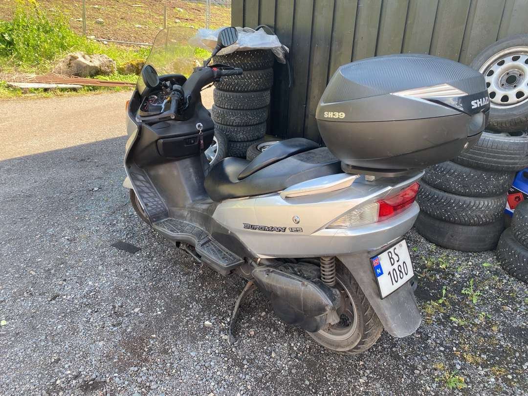 Suzuki Burgman UH 125//Lett MC - Remolque para moto: foto 4 Suzuki Burgman UH 125//Lett MC - Remolque para moto: foto 4