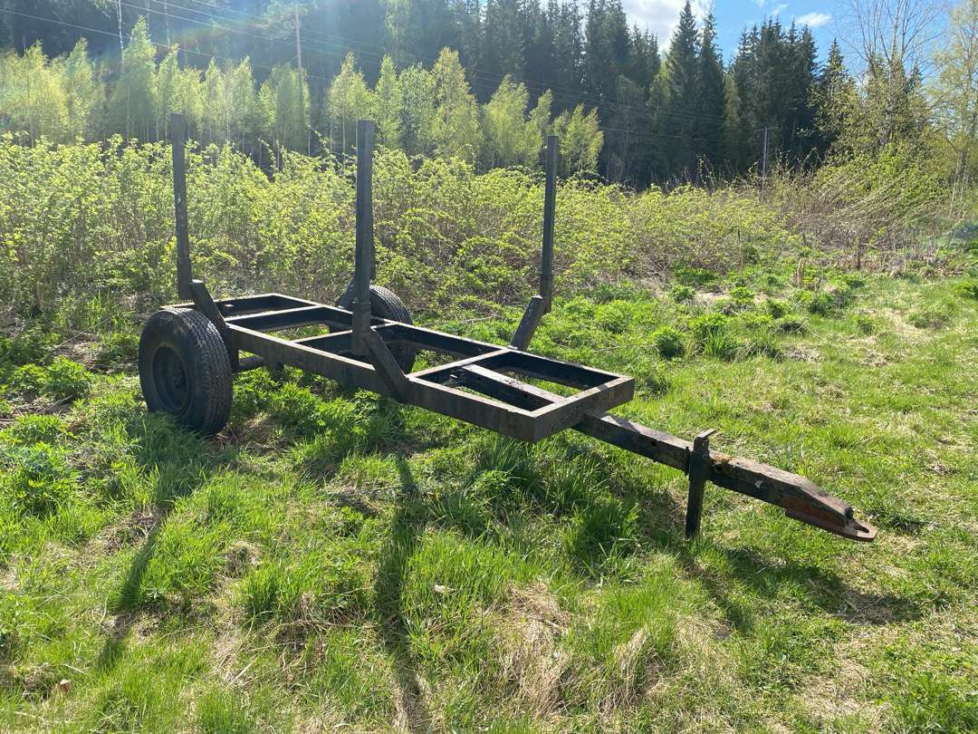 Tømmerhenger til traktor - Remolque maderero: foto 2 Tømmerhenger til traktor - Remolque maderero: foto 2