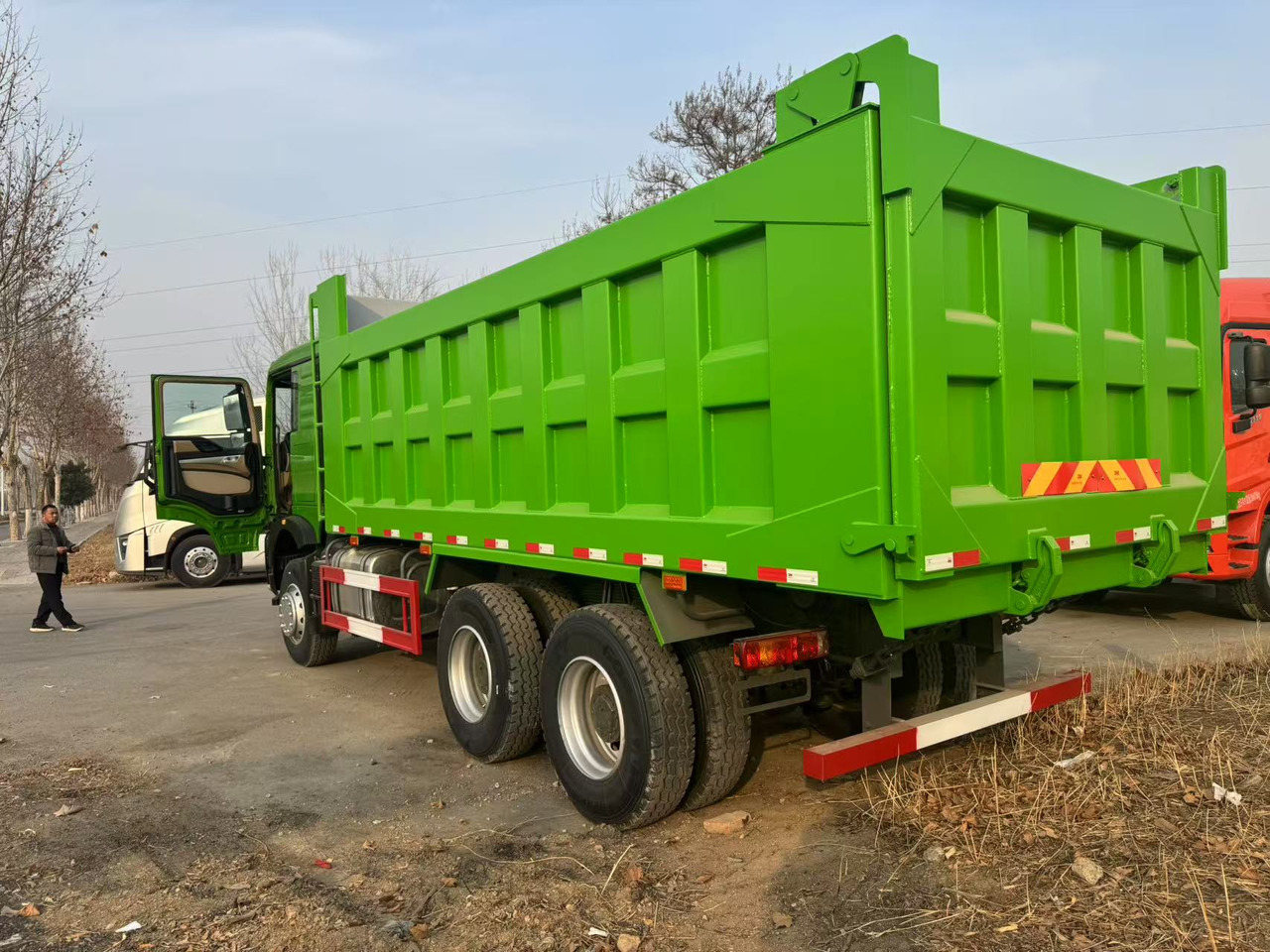 HOWO - Camión volquete: foto 3 HOWO - Camión volquete: foto 3
