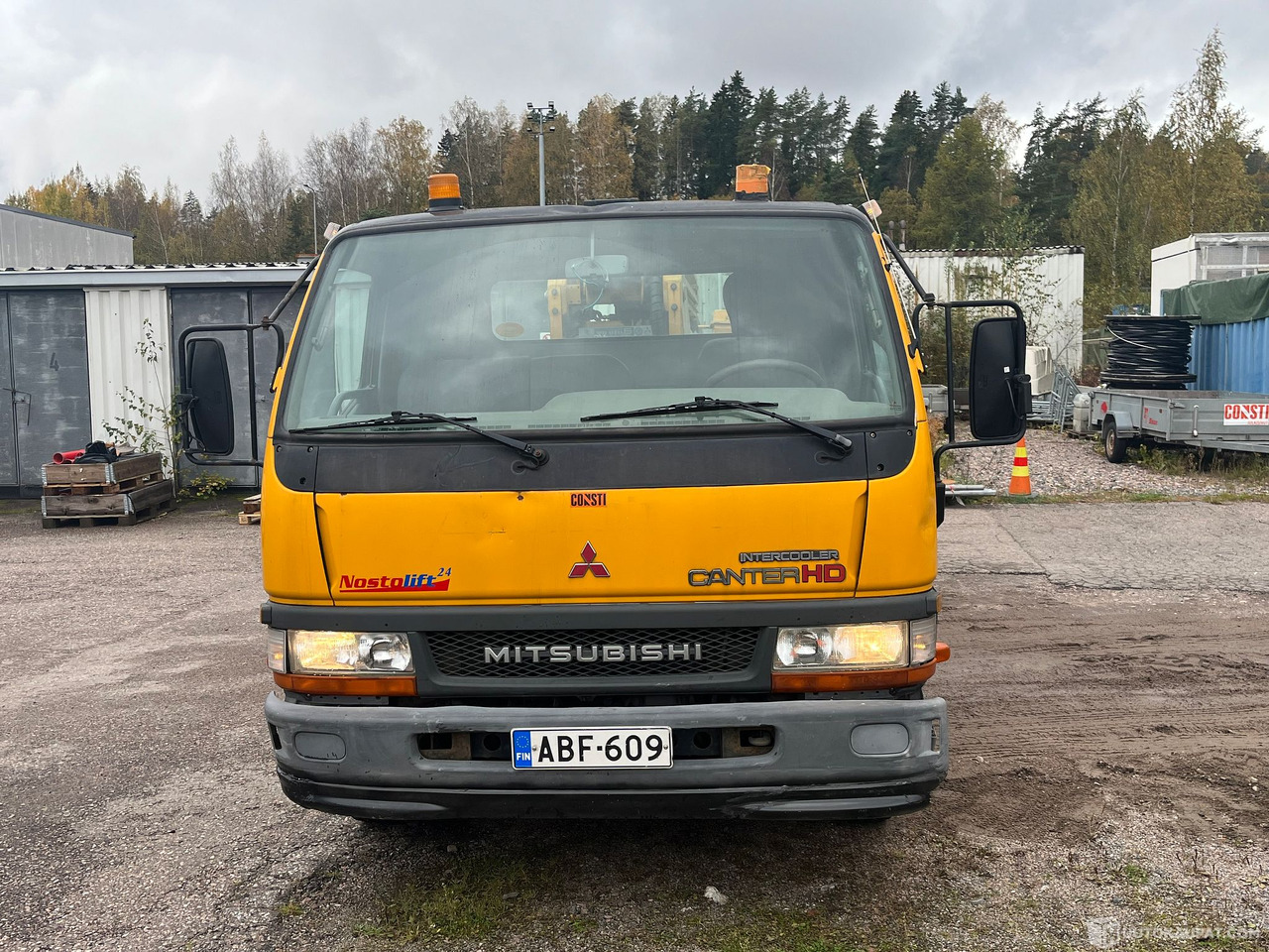 Mitsubishi CANTER-FE659H/420, nostokoriauto, nostin korjattavaksi, 2003, Vantaa - Camión: foto 2 Mitsubishi CANTER-FE659H/420, nostokoriauto, nostin korjattavaksi, 2003, Vantaa - Camión: foto 2