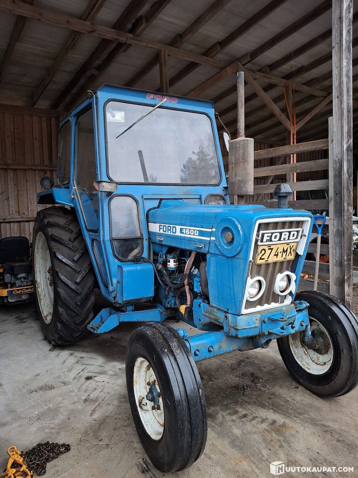 Ford 4600, 1976, Askola - Tractor: foto 4 Ford 4600, 1976, Askola - Tractor: foto 4