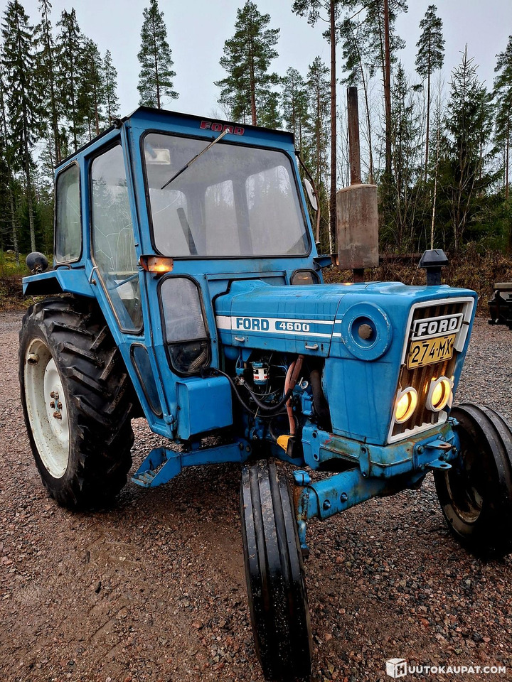 Ford 4600, 1976, Askola - Tractor: foto 1 Ford 4600, 1976, Askola - Tractor: foto 1