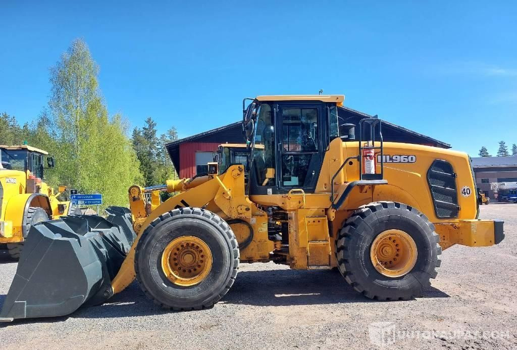 Hyundai HL 960, 2016, 10 210 h Pyöräkuormaaja Nähtävillä Okra messuilla, Oripää - Maquinaria de construcción: foto 1 Hyundai HL 960, 2016, 10 210 h Pyöräkuormaaja Nähtävillä Okra messuilla, Oripää - Maquinaria de construcción: foto 1