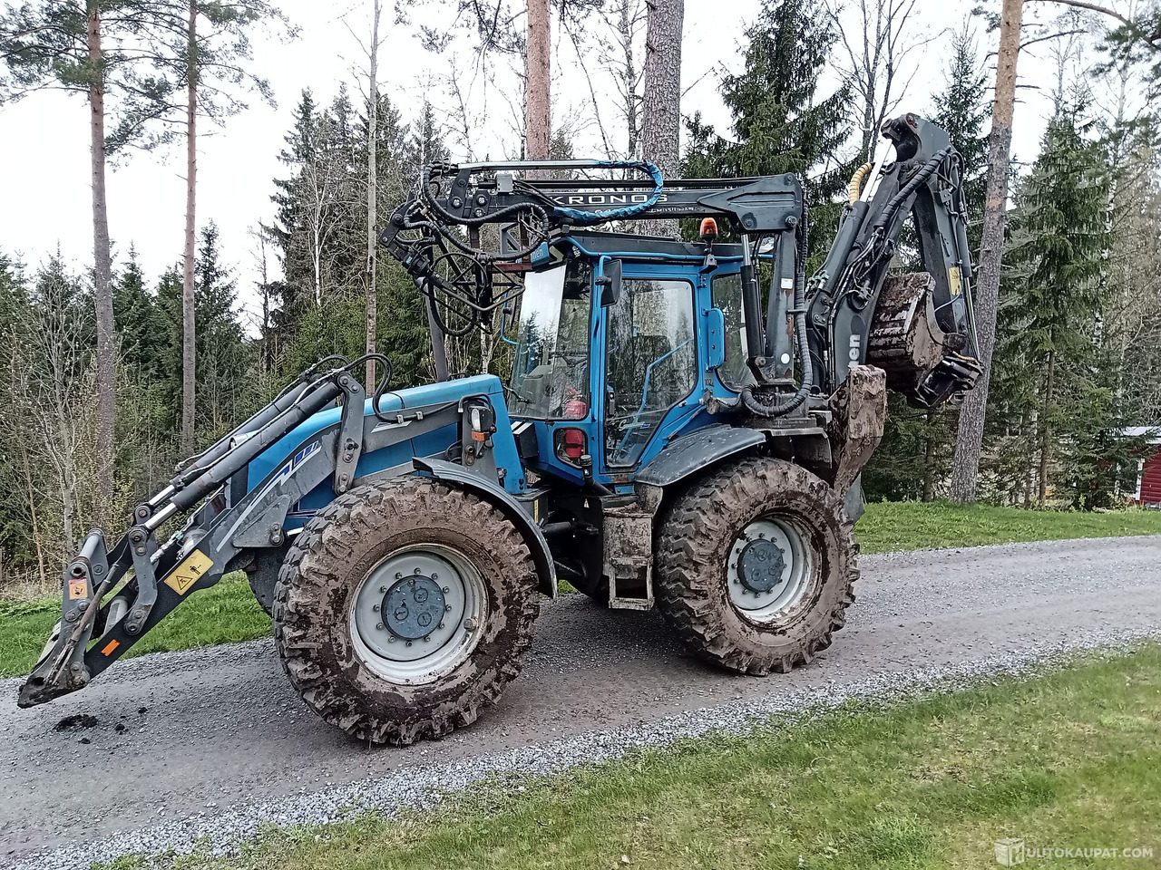 Lännen 860c Pylväsnosturilla, 2005, Hämeenlinna - Otra maquinaria: foto 1 Lännen 860c Pylväsnosturilla, 2005, Hämeenlinna - Otra maquinaria: foto 1