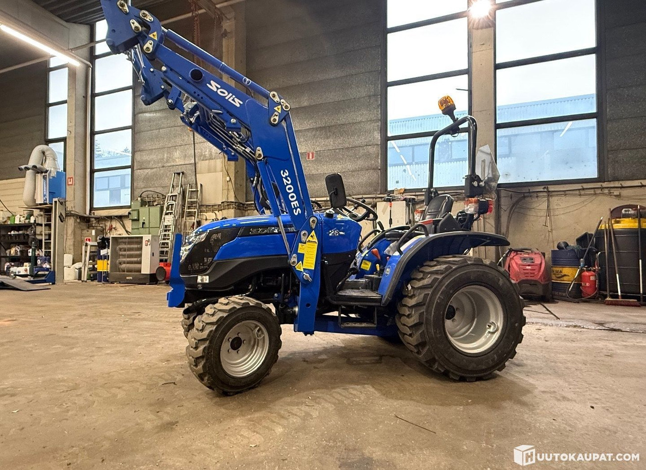 Solis 26 4WD 6+2 with front loader, 2023, 1.3 L, Diesel, 241 h, Helsinki - Mini tractor: foto 1 Solis 26 4WD 6+2 with front loader, 2023, 1.3 L, Diesel, 241 h, Helsinki - Mini tractor: foto 1