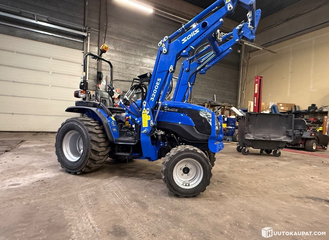 Solis 26 4WD 6+2 with front loader, 2023, 1.3 L, Diesel, 241 h, Helsinki - Mini tractor: foto 3 Solis 26 4WD 6+2 with front loader, 2023, 1.3 L, Diesel, 241 h, Helsinki - Mini tractor: foto 3