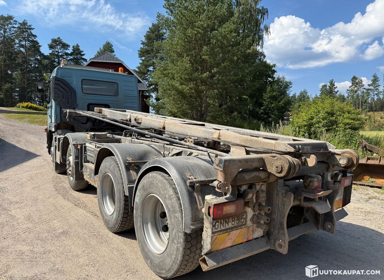 Volvo FM480 8x4, cable hook-lift truck, 2008, Lahti - Camión volquete: foto 2 Volvo FM480 8x4, cable hook-lift truck, 2008, Lahti - Camión volquete: foto 2