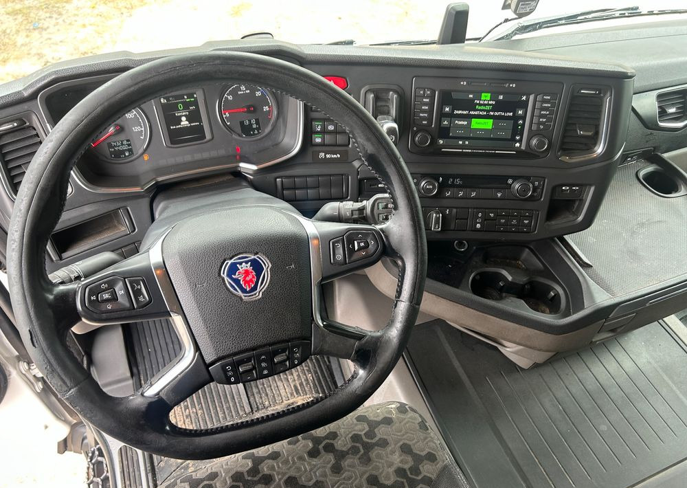 Cabeza tractora Scania R450 NAUKA JAZDY RETARDER STANDARD 7300kg / DOBRA POD WYWROTKĘ / KLIMA POSTOJOWA z Niemiec HYDRAULIKA: foto 18 Cabeza tractora Scania R450 NAUKA JAZDY RETARDER STANDARD 7300kg / DOBRA POD WYWROTKĘ / KLIMA POSTOJOWA z Niemiec HYDRAULIKA: foto 18