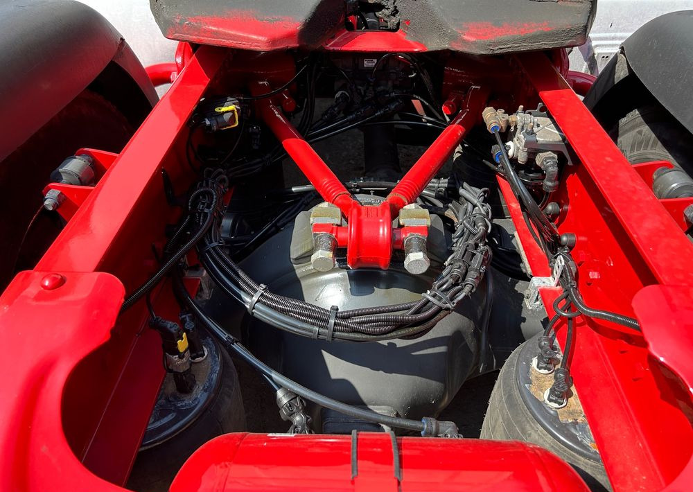 Cabeza tractora Scania R450 NAUKA JAZDY RETARDER STANDARD 7300kg / DOBRA POD WYWROTKĘ / KLIMA POSTOJOWA z Niemiec HYDRAULIKA: foto 28 Cabeza tractora Scania R450 NAUKA JAZDY RETARDER STANDARD 7300kg / DOBRA POD WYWROTKĘ / KLIMA POSTOJOWA z Niemiec HYDRAULIKA: foto 28