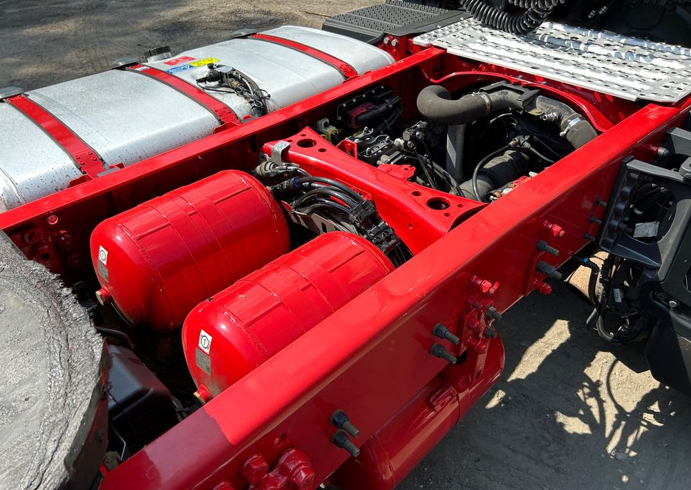 Cabeza tractora Scania R450 NAUKA JAZDY RETARDER STANDARD 7300kg / DOBRA POD WYWROTKĘ / KLIMA POSTOJOWA z Niemiec HYDRAULIKA: foto 30 Cabeza tractora Scania R450 NAUKA JAZDY RETARDER STANDARD 7300kg / DOBRA POD WYWROTKĘ / KLIMA POSTOJOWA z Niemiec HYDRAULIKA: foto 30